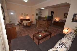 Апартаменты Ema Yellow apartment Херцег-Нови Апартаменты с 1 спальней-17